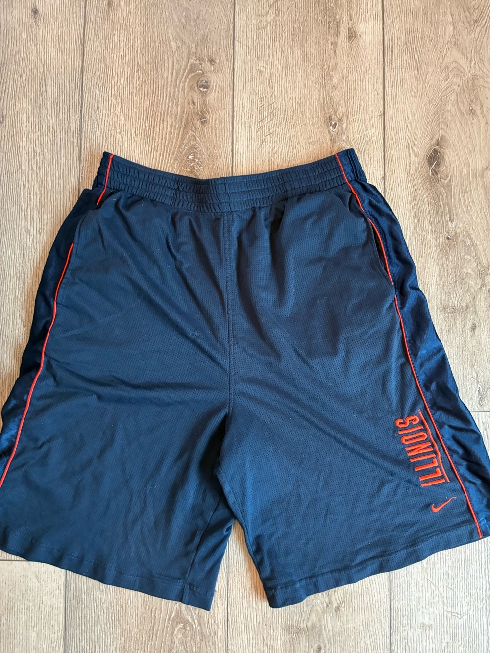 University of Illinois Nike Men’s Navy Blue Athletic Shorts with Orange Trim